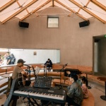 漾应的火塘蟠龙天地店，上海 / 上海实在建筑设计工作室