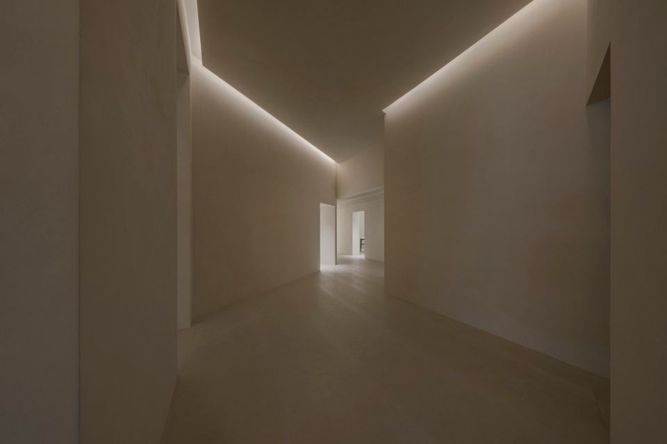 Hung And Songkittipakdee HAS instill a strong sense of ritual in the central space ©W Workspace