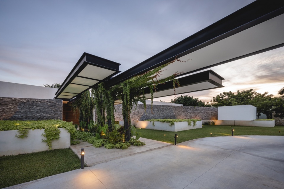 Casa Donna 5casa donna by arkham projects