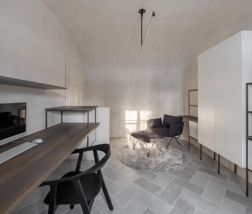 oooox hradby martin zeman 16