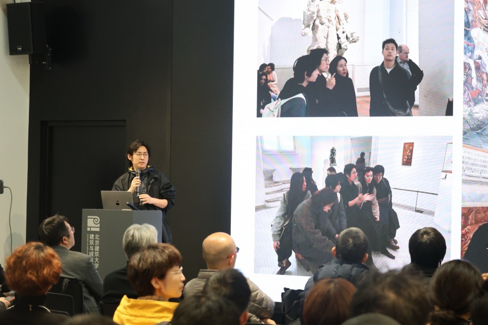 测试:“半场”第一场展览《故事会与枕头》开幕