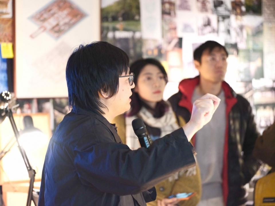 测试:“半场”第一场展览《故事会与枕头》开幕