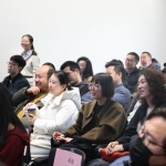 “半场”第一场展览《故事会与枕头》开幕