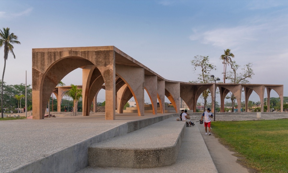 Complex El Campestre Recreational Park Community Development Center by CCA Bernardo Quinzaños