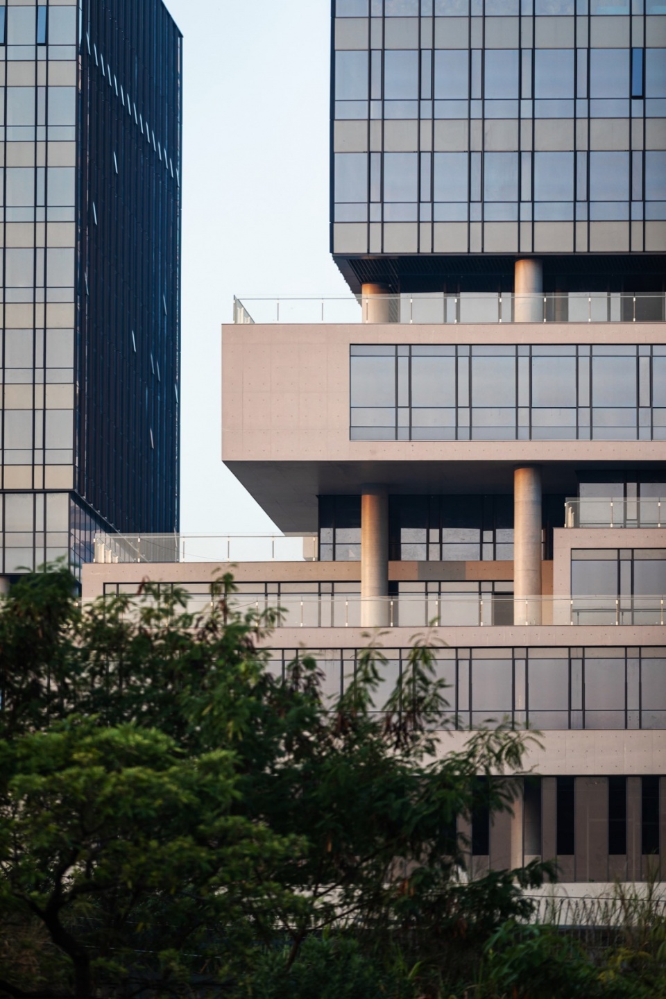 Longhua Design Industrial Park by Capol International Associates Group