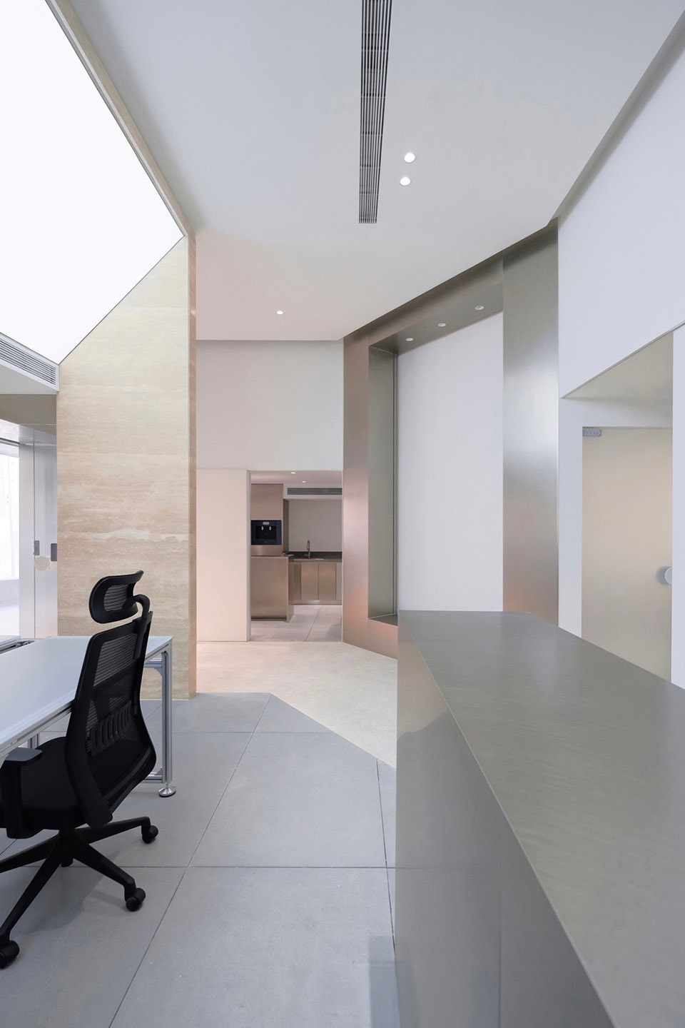 101FF Office Space by OneMoodDESIGN