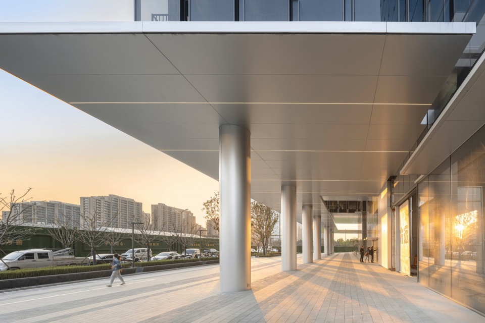 Taizhou Vision Center by gad