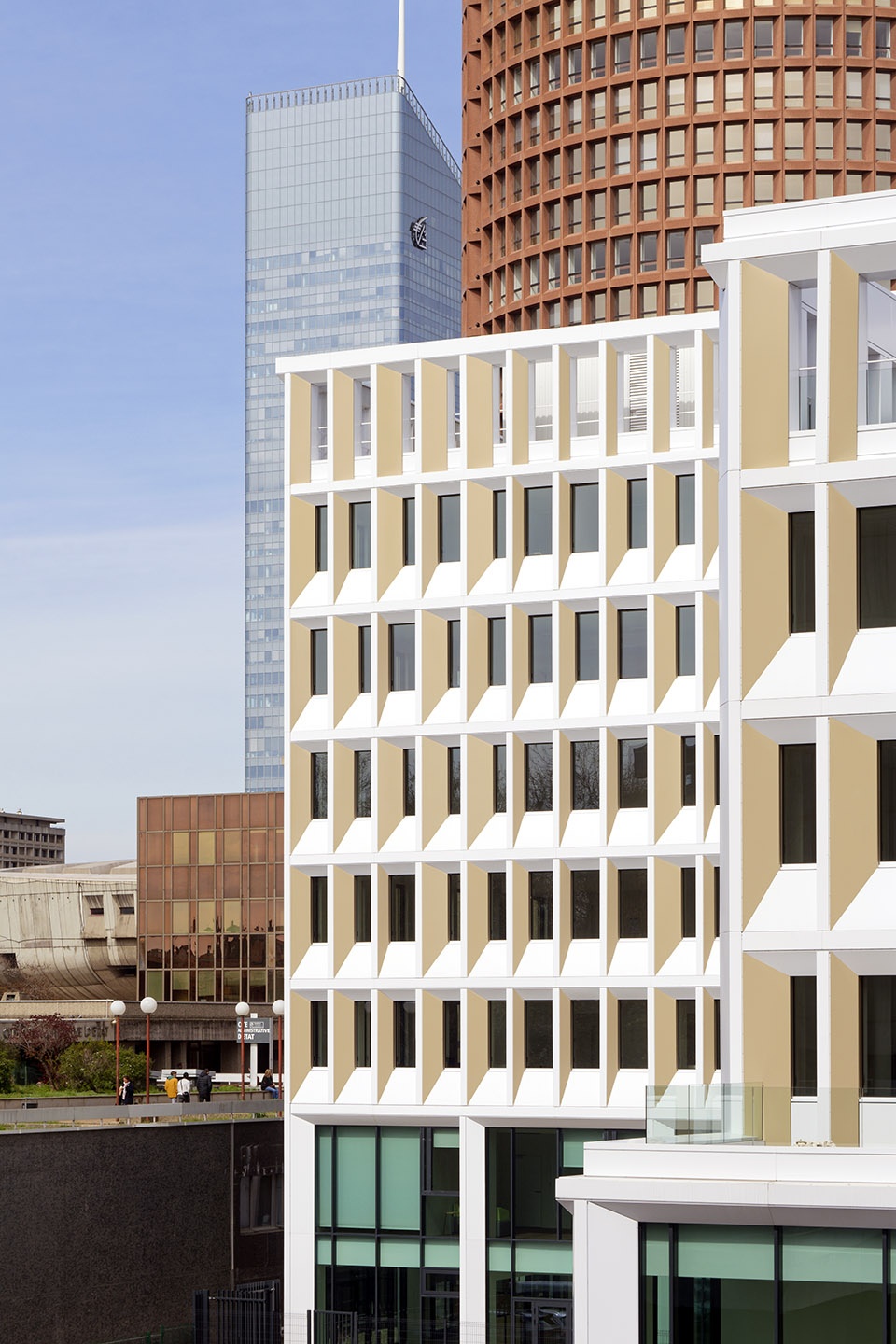 the new centre administratif detat in lyon by snohetta