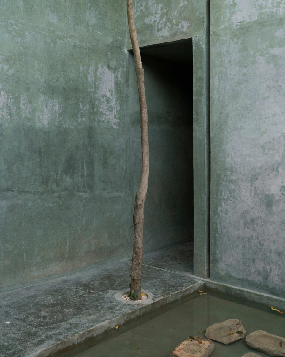 CASA GRUTA by Salvador Roman Hernandez Adela Mortera Villarreal