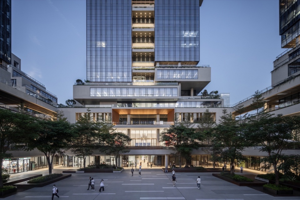 Longhua Design Industrial Park by Capol International Associates Group