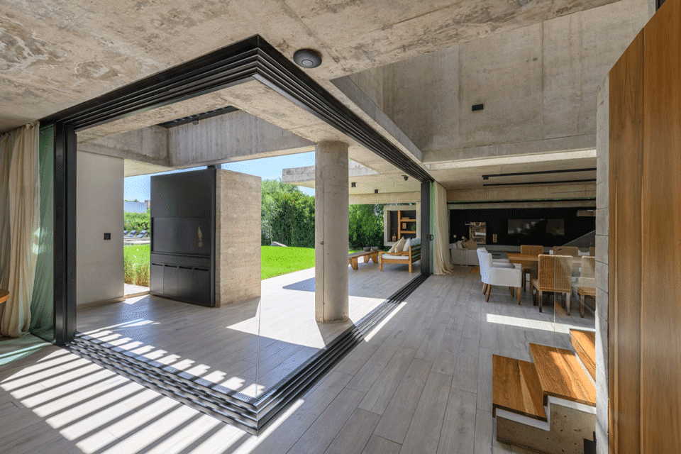 nnCLP HOUSE by nnarquitectos