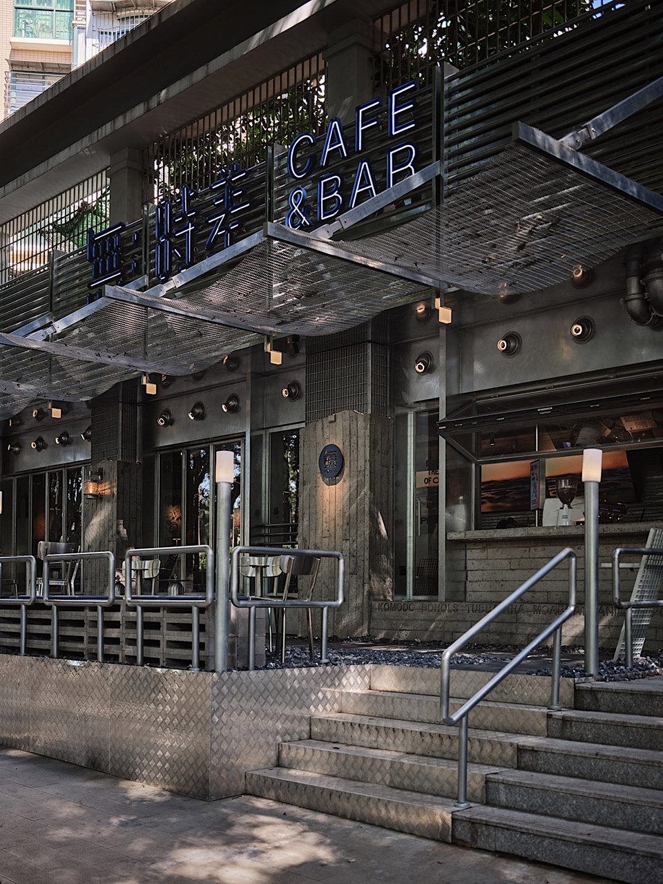 no limit cafe bar by balance space design