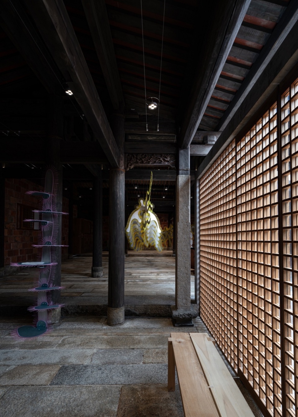 LANLANLI Medical Aesthetics Center in Wudianshi by DEVOLUTION