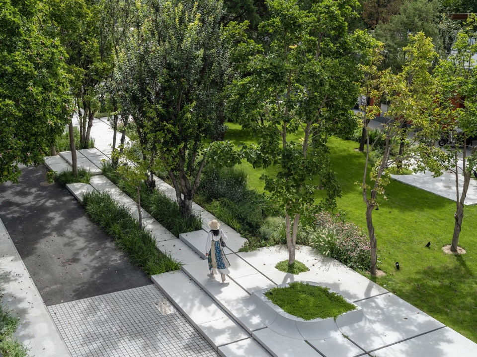 Beijing Sanlitun West 5th St No 5 Campus by OneScape