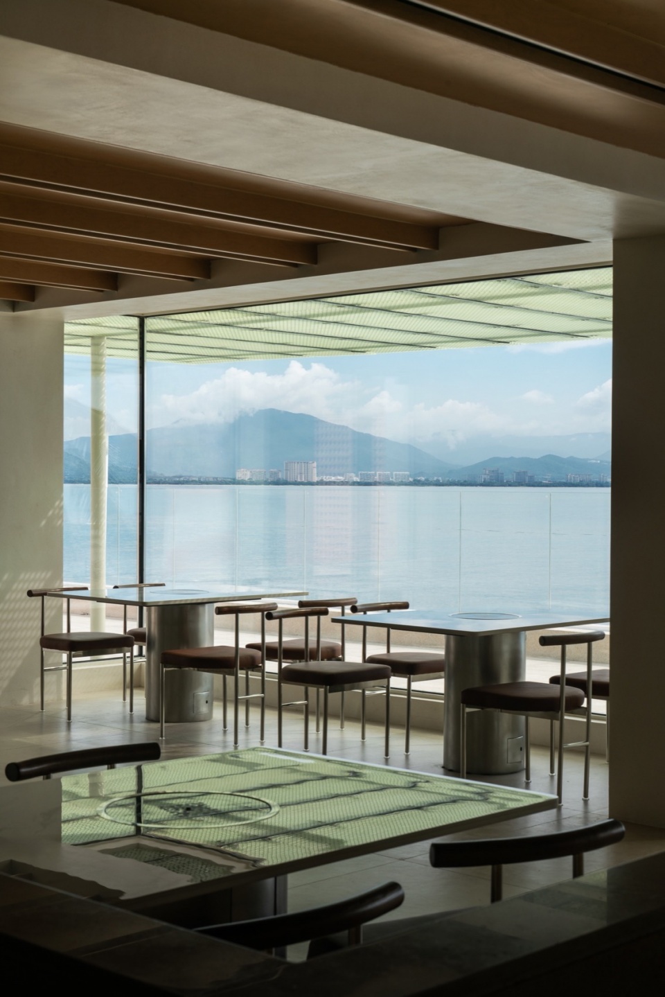 Renovation of self built house in West Island Sanya by Re Architecture Design studio