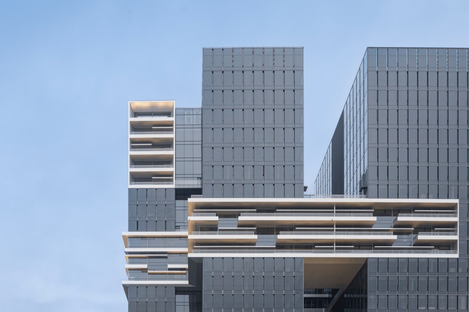 Taizhou Vision Center by gad