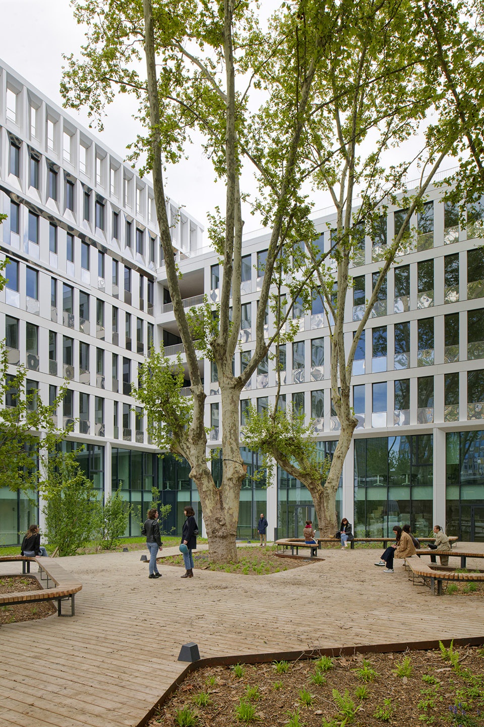 the new centre administratif detat in lyon by snohetta