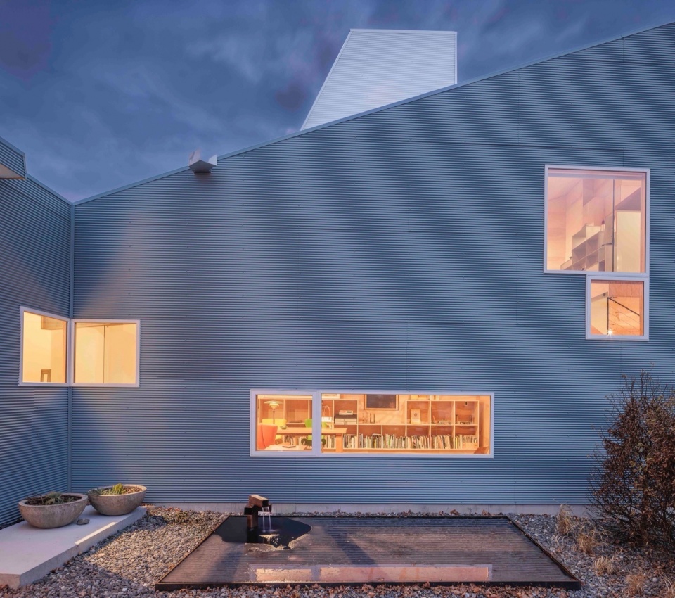 Hudson L House by Steven Holl Architects