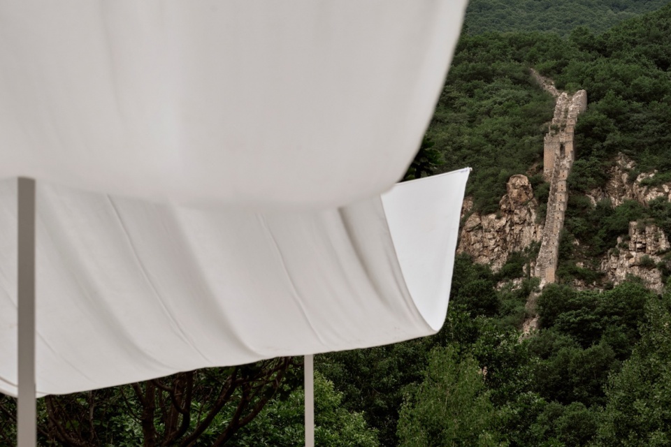 Outdoor Exhibition Installation Of The JIANGS in Jinshanling