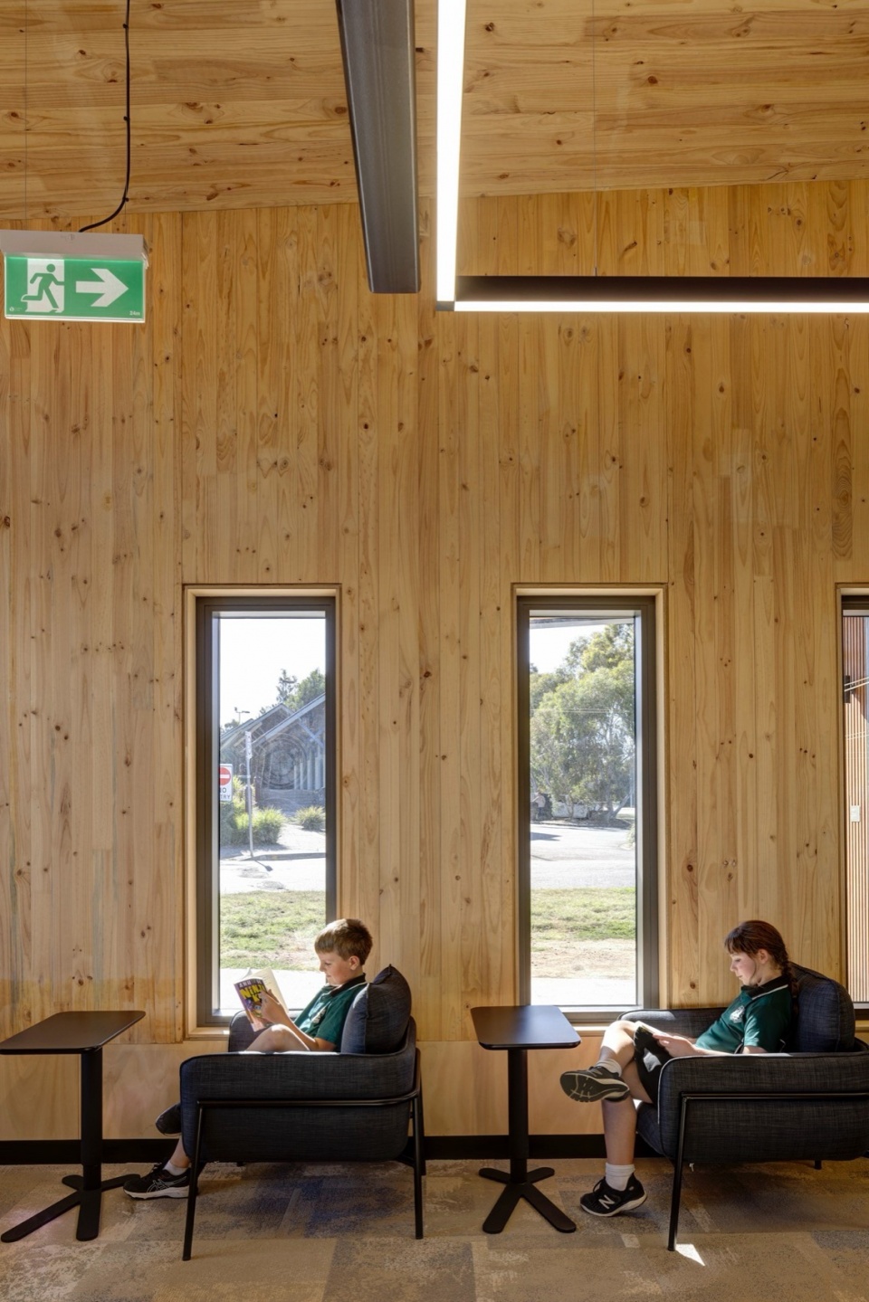 jindabyne library and community centre by fjcstudio