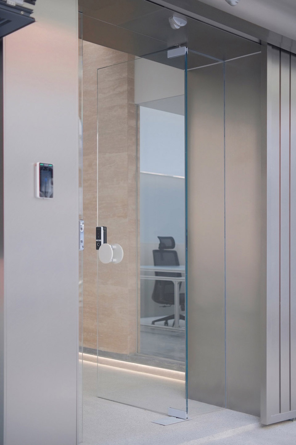 101FF Office Space by OneMoodDESIGN vb7