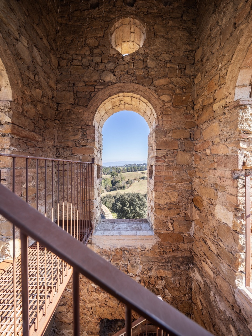 Restoration Of Sant Esteve Church by SANTAMARIA ARQUITECTES
