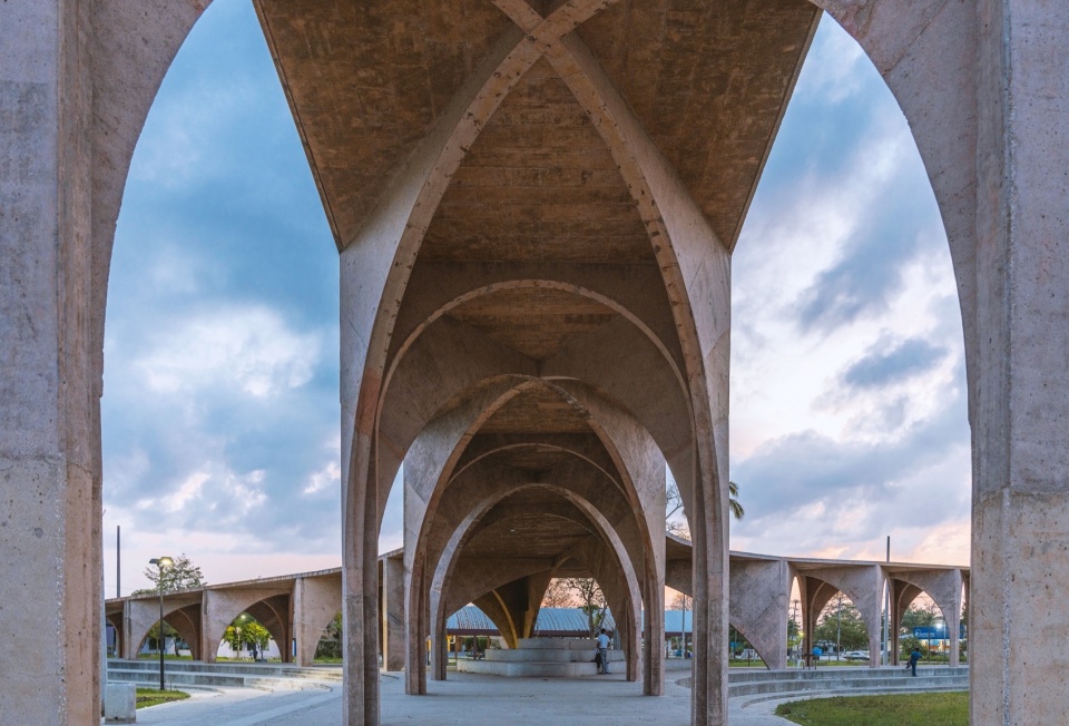 Complex El Campestre Recreational Park Community Development Center by CCA Bernardo Quinzaños