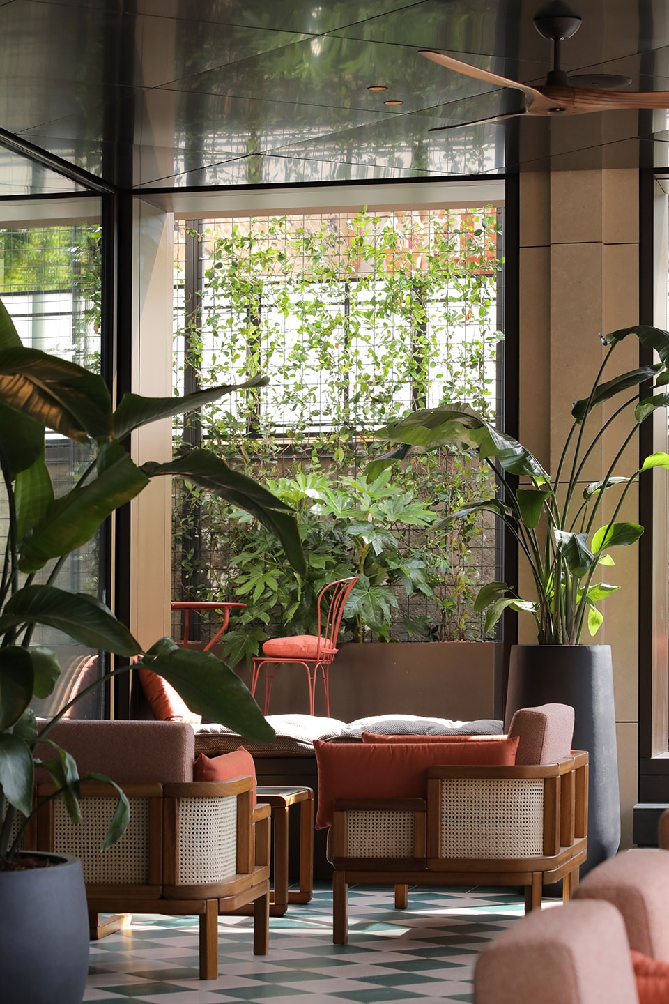 hotel keight by 3lhd