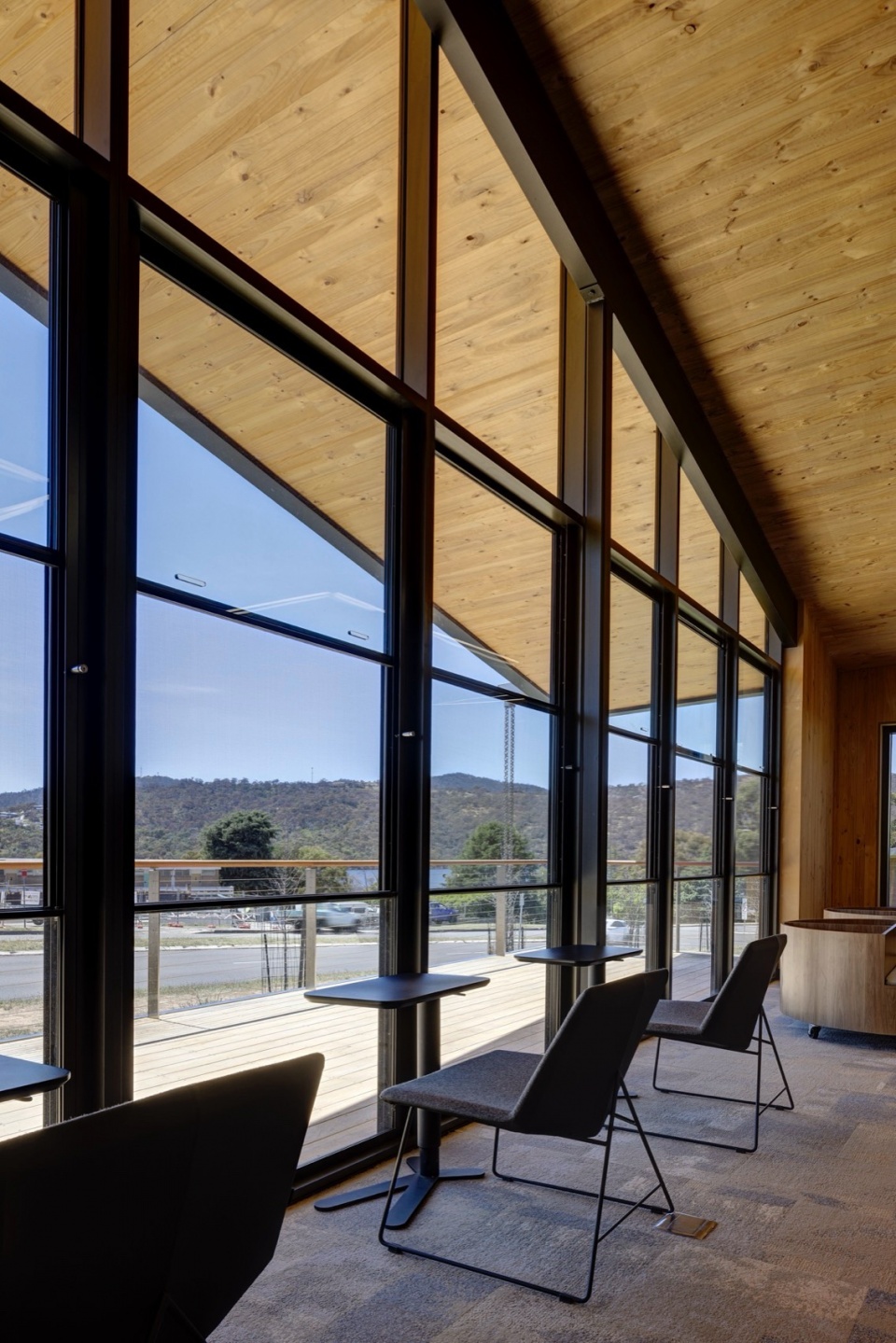 jindabyne library and community centre by fjcstudio