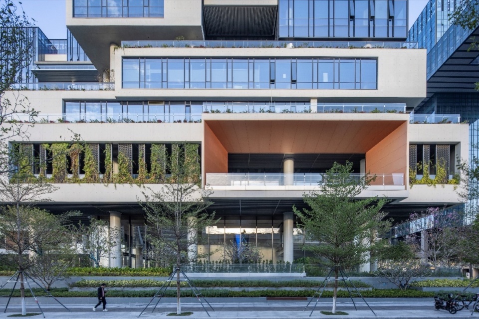 Longhua Design Industrial Park by Capol International Associates Group