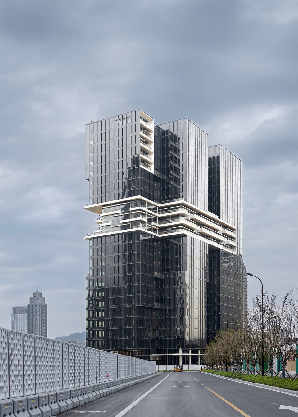 Taizhou Vision Center by gad