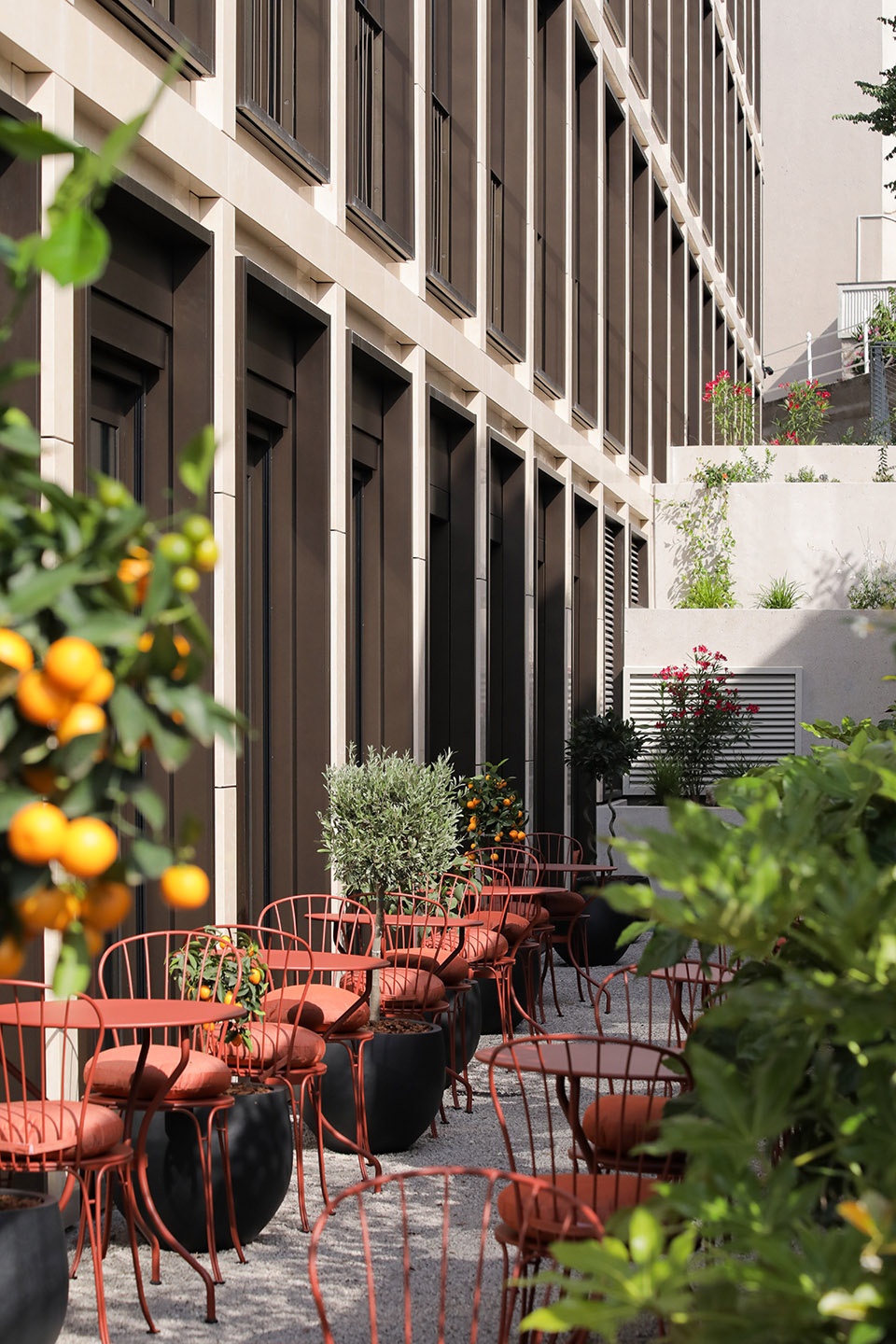 hotel keight by 3lhd