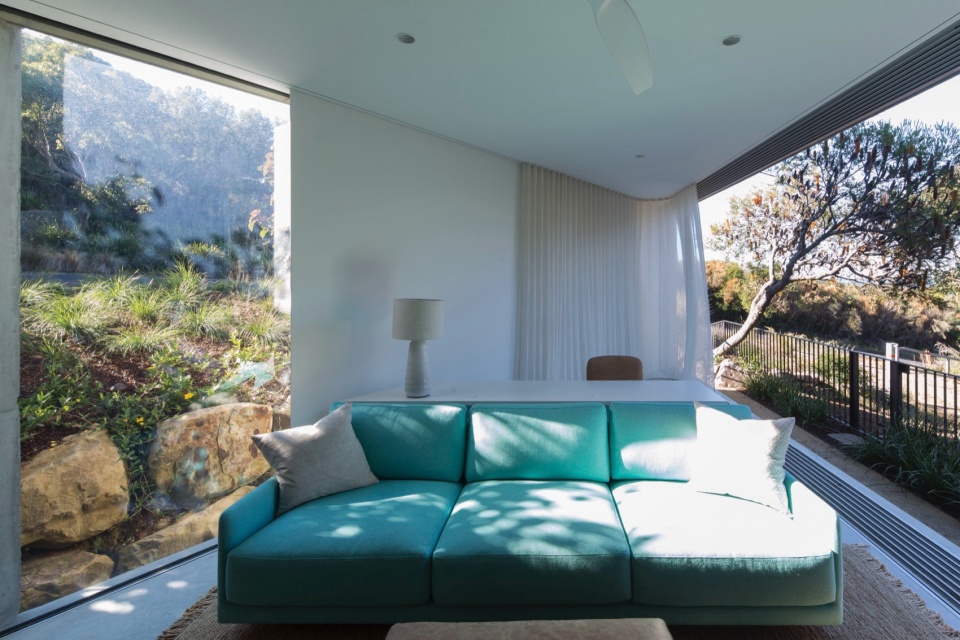 house acute by mck architecture interiors