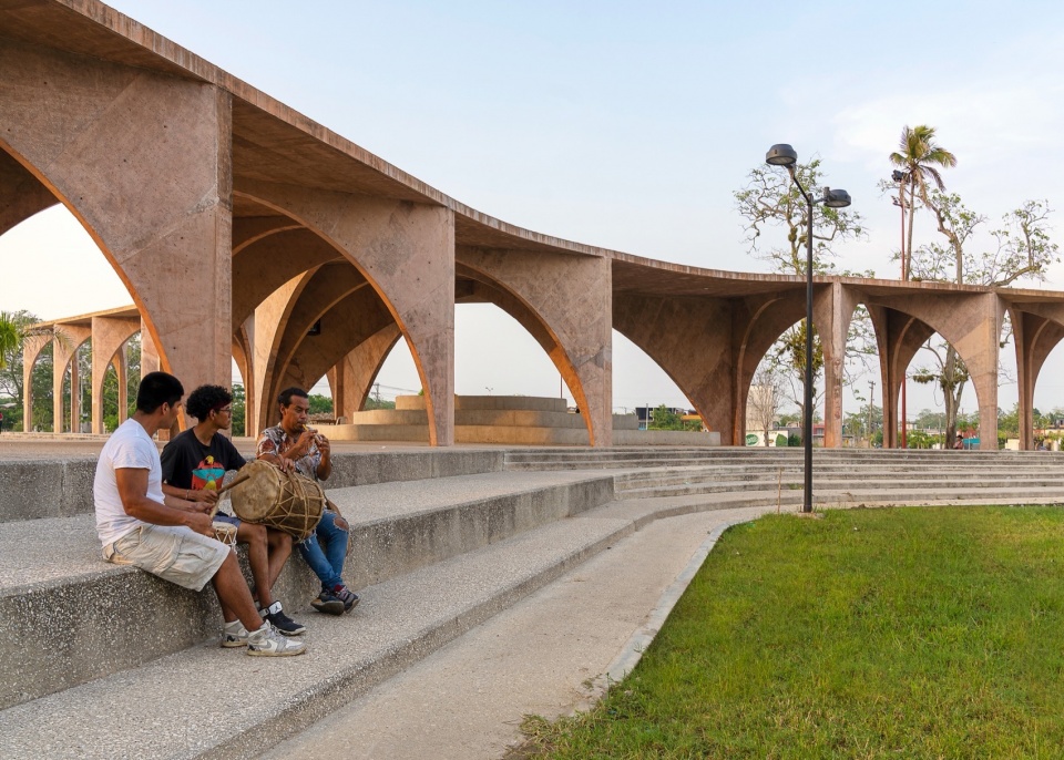 Complex El Campestre Recreational Park Community Development Center by CCA Bernardo Quinzaños