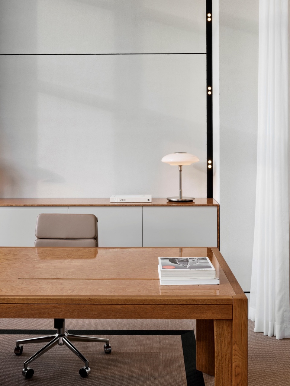 Ozlenir Headquarter URBANJOBS