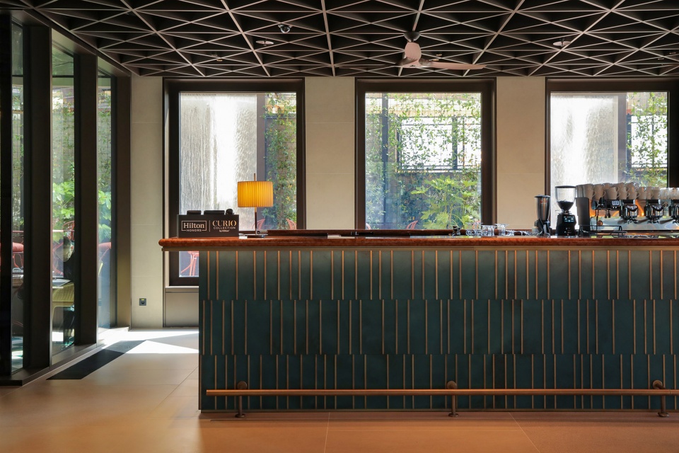 hotel keight by 3lhd