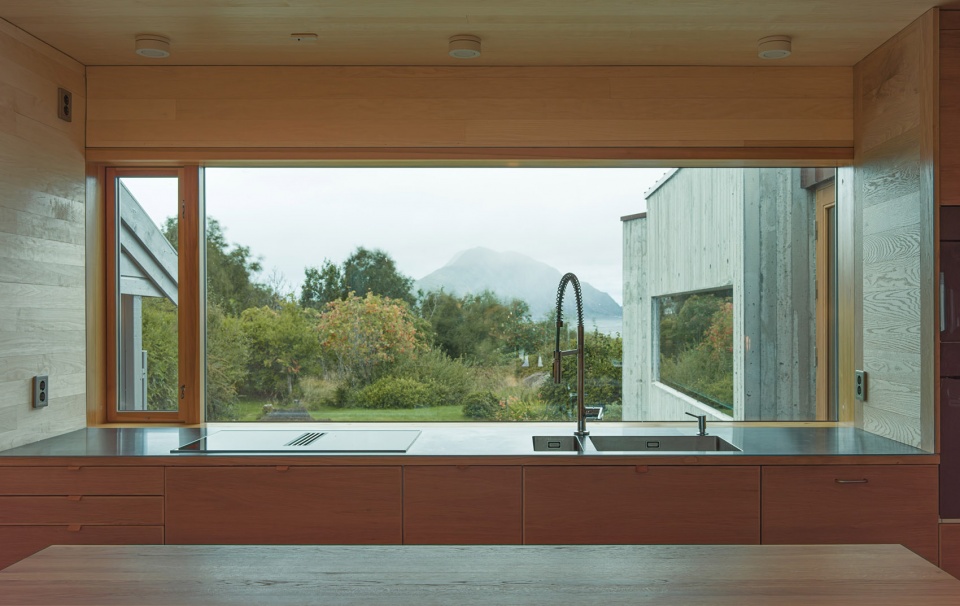 house in valderoya by svingen arkitektkontor as