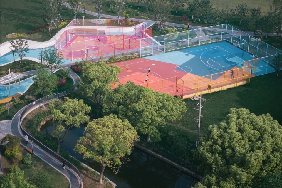 Huachiao Vibrant Sports Park