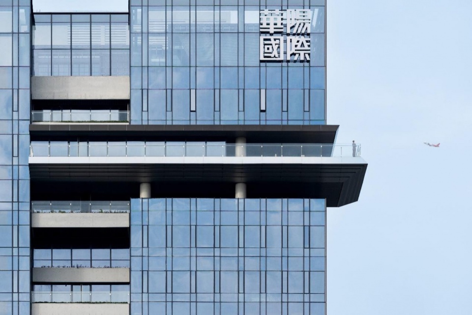 Longhua Design Industrial Park by Capol International Associates Group