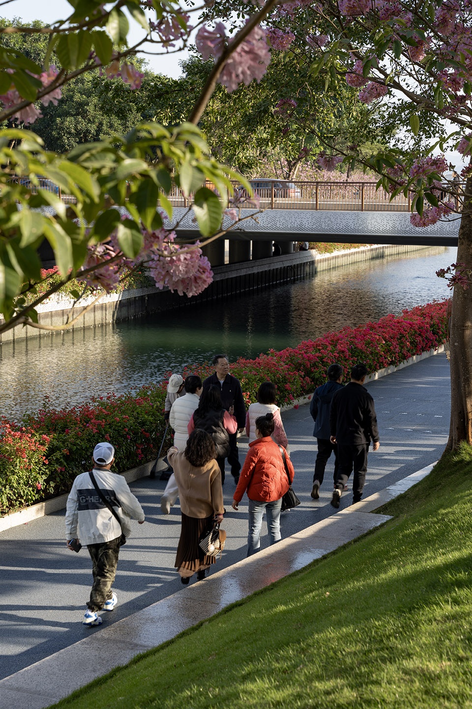 shenzhen houhai river park by hope design
