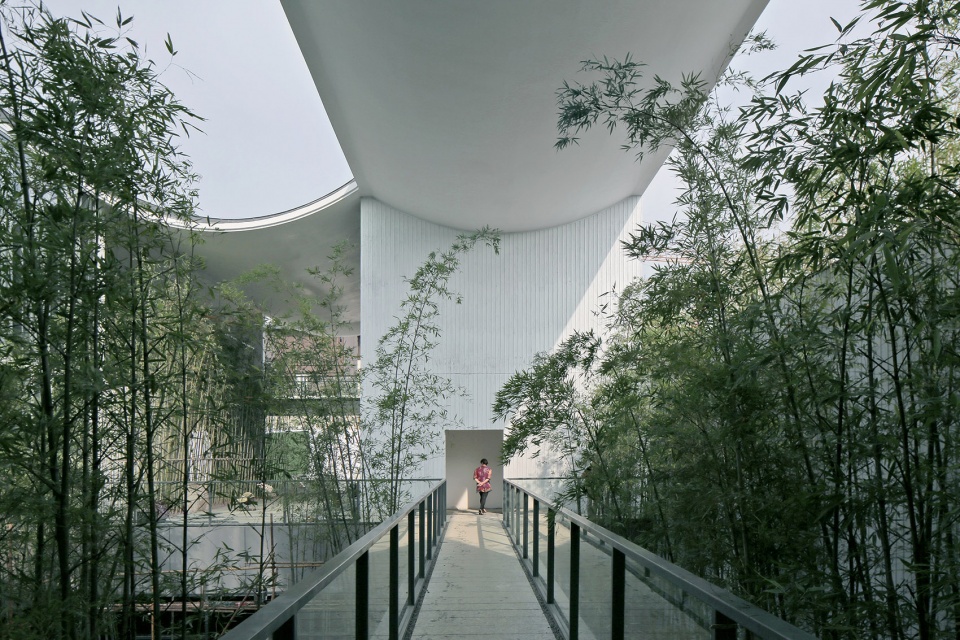 Dongyuan Qianxun community center by Scenic Architecture Office