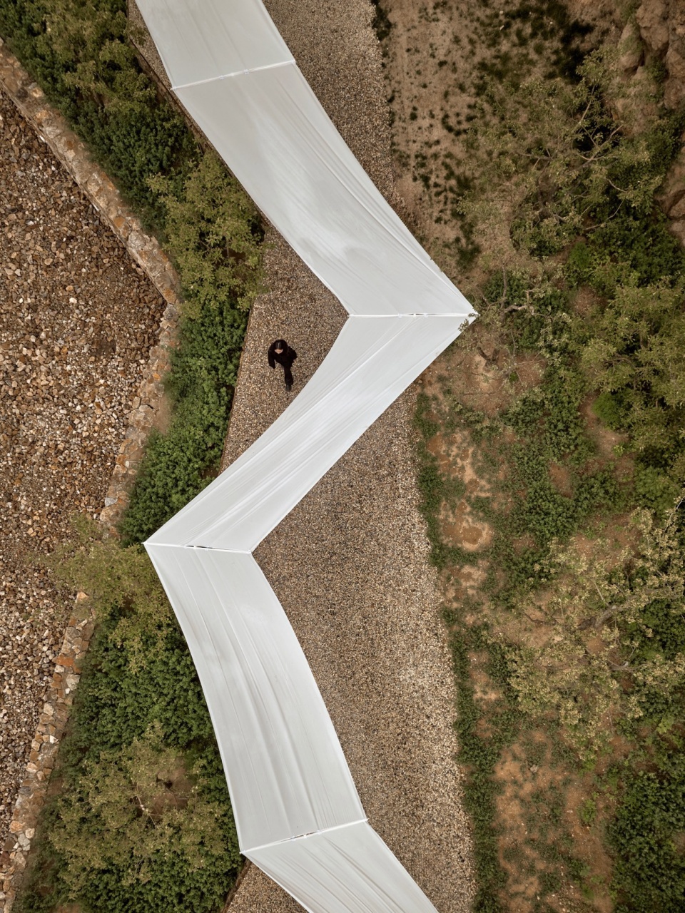 Outdoor Exhibition Installation Of The JIANGS in Jinshanling