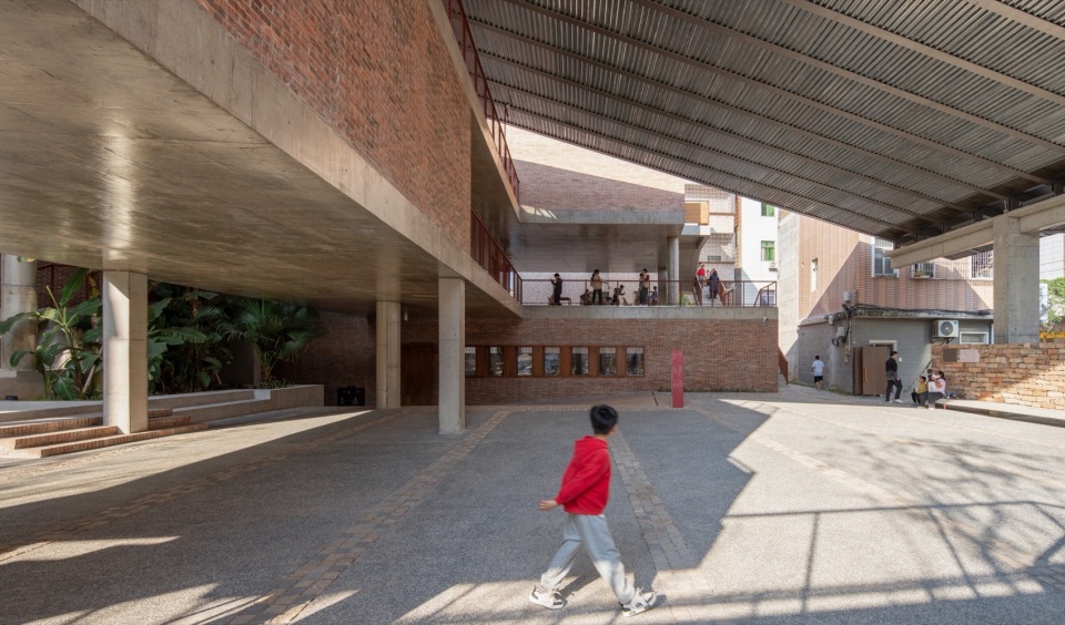 Wuyang Cultural Station by WAU Design