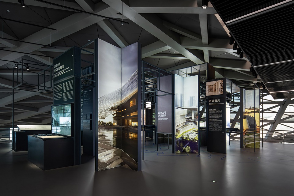 shenzhen museum of contemporary art and urban planning renovation by pills