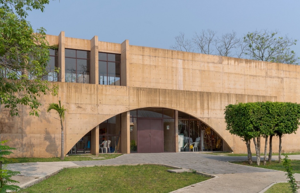 Complex El Campestre Recreational Park Community Development Center by CCA Bernardo Quinzaños