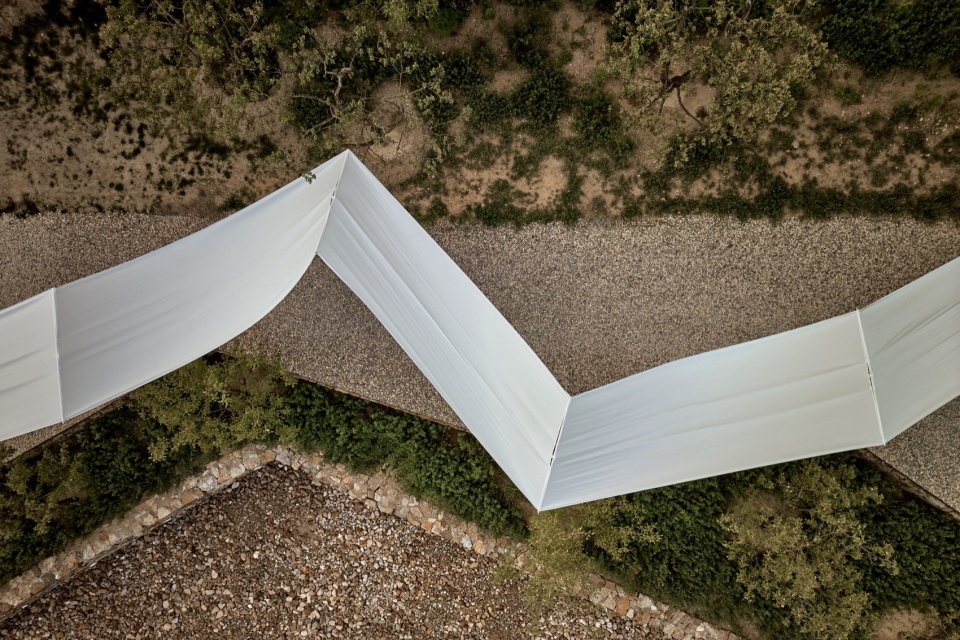 Outdoor Exhibition Installation Of The JIANGS in Jinshanling