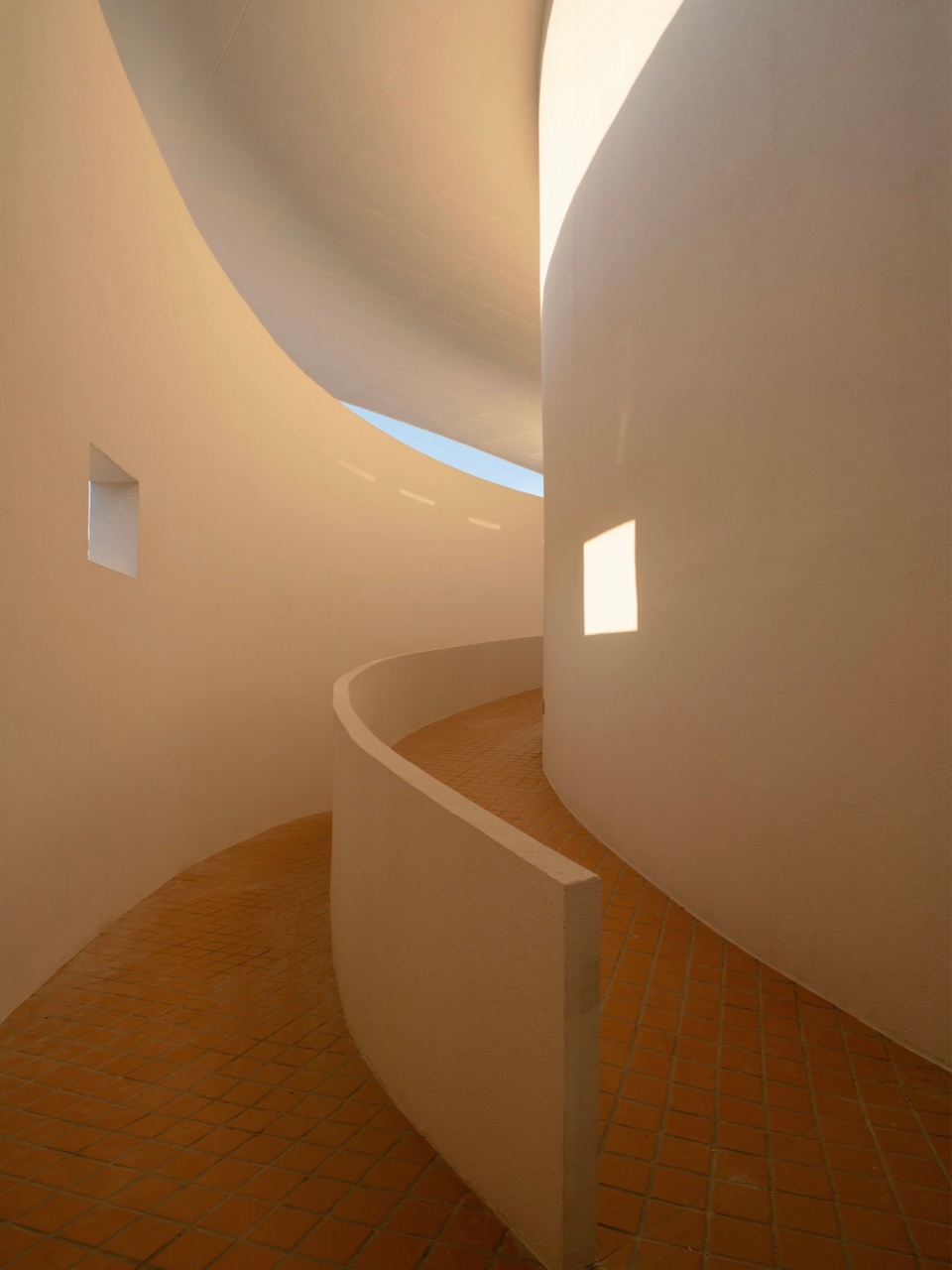 Tide s Echo Hall by Trace Architecture Office
