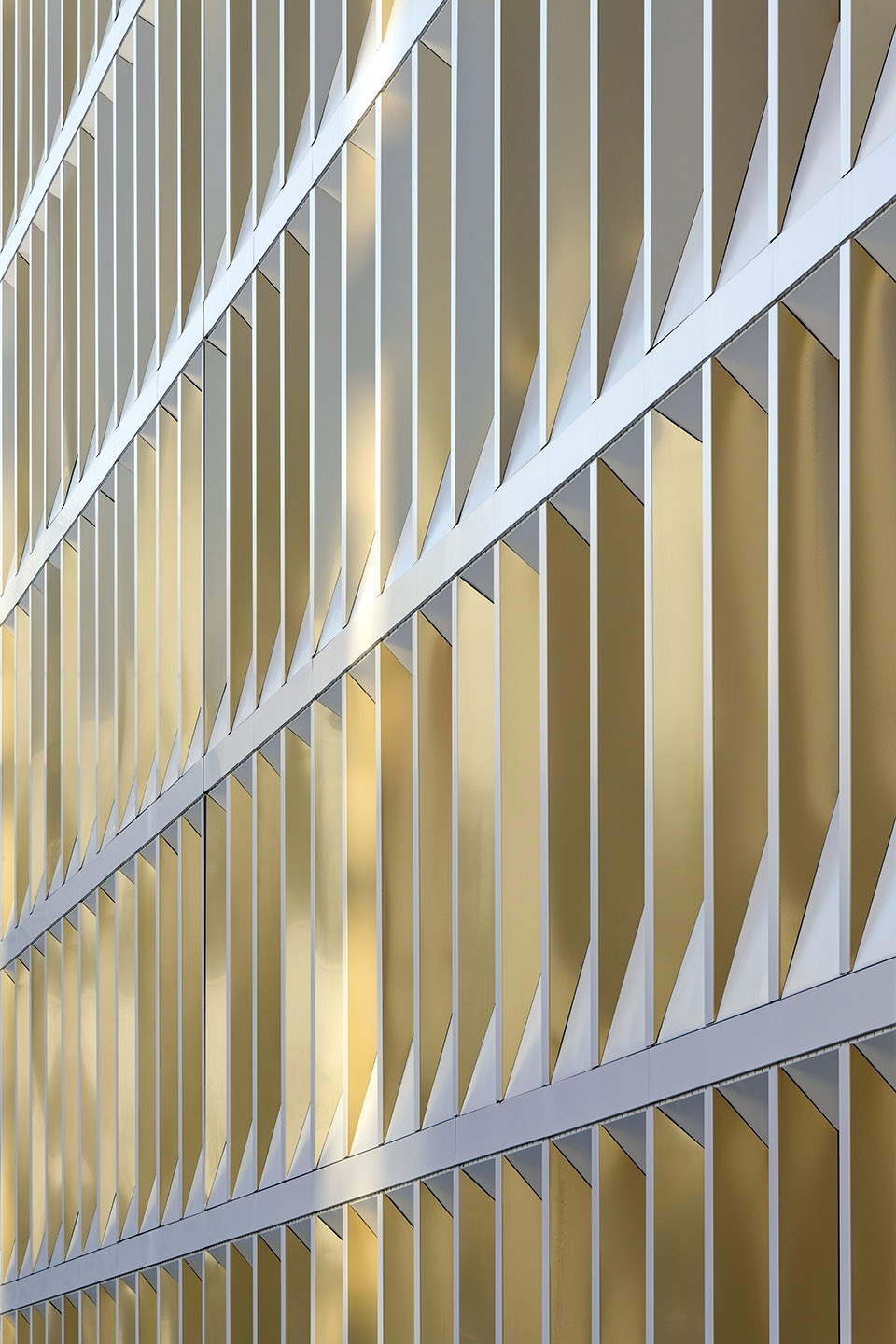 the new centre administratif detat in lyon by snohetta