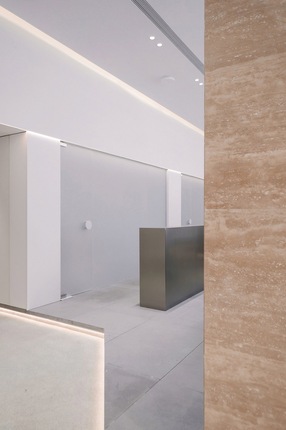 101FF Office Space by OneMoodDESIGN