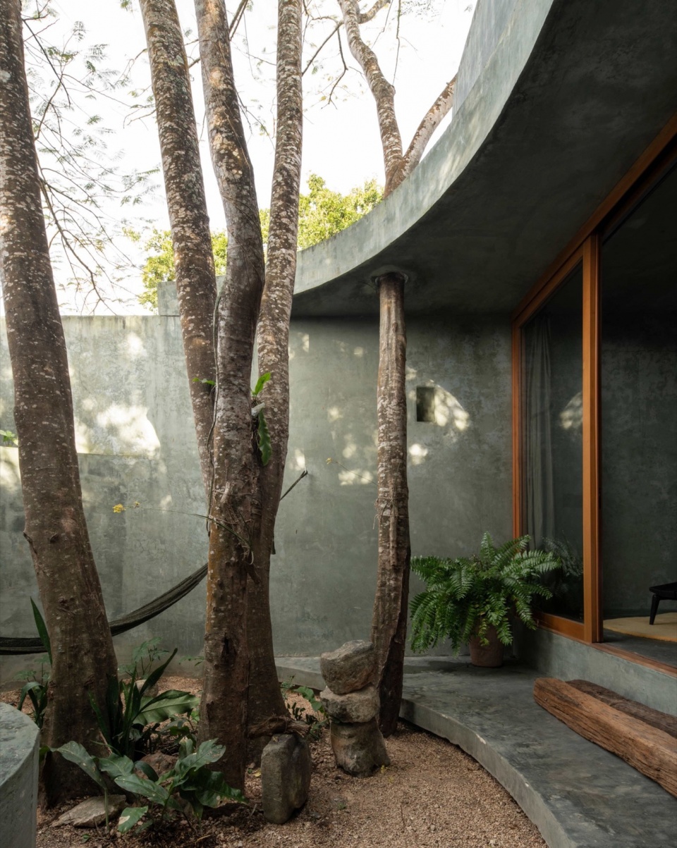 CASA GRUTA by Salvador Roman Hernandez Adela Mortera Villarreal